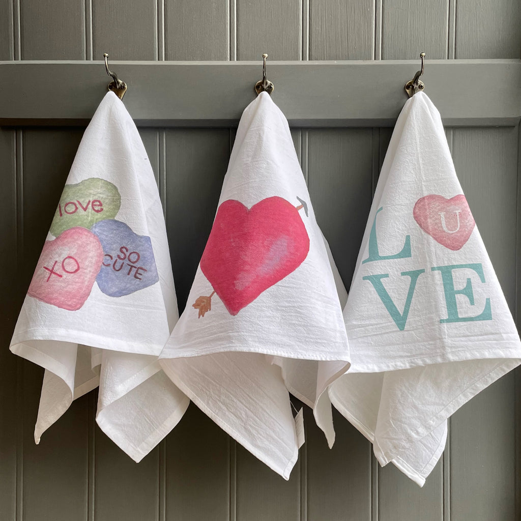 Printed Flour Sack Kitchen Towels and Aprons - Leslie Flynt