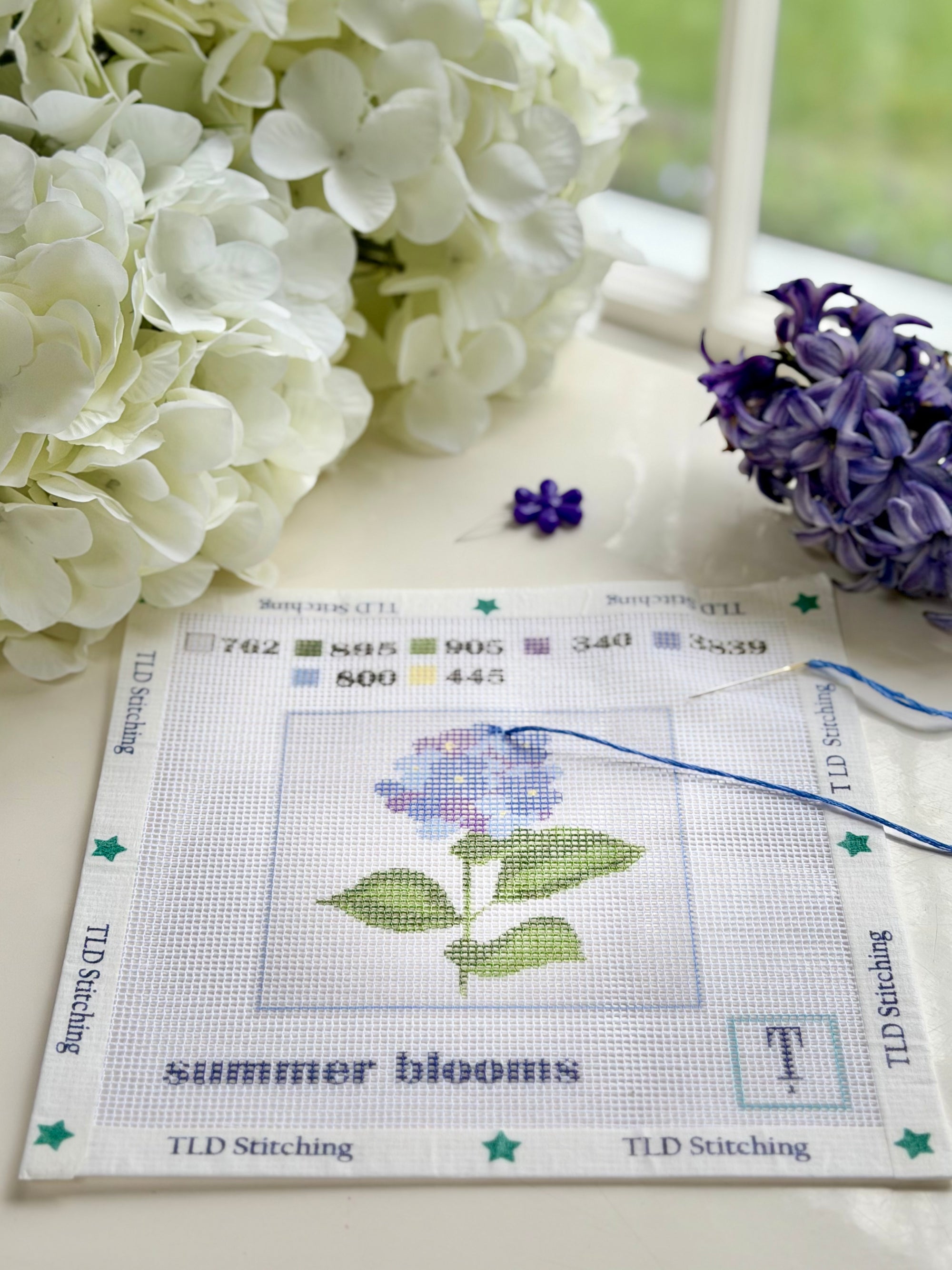 "summer blooms" hydrangea stem needlepoint stitch kit