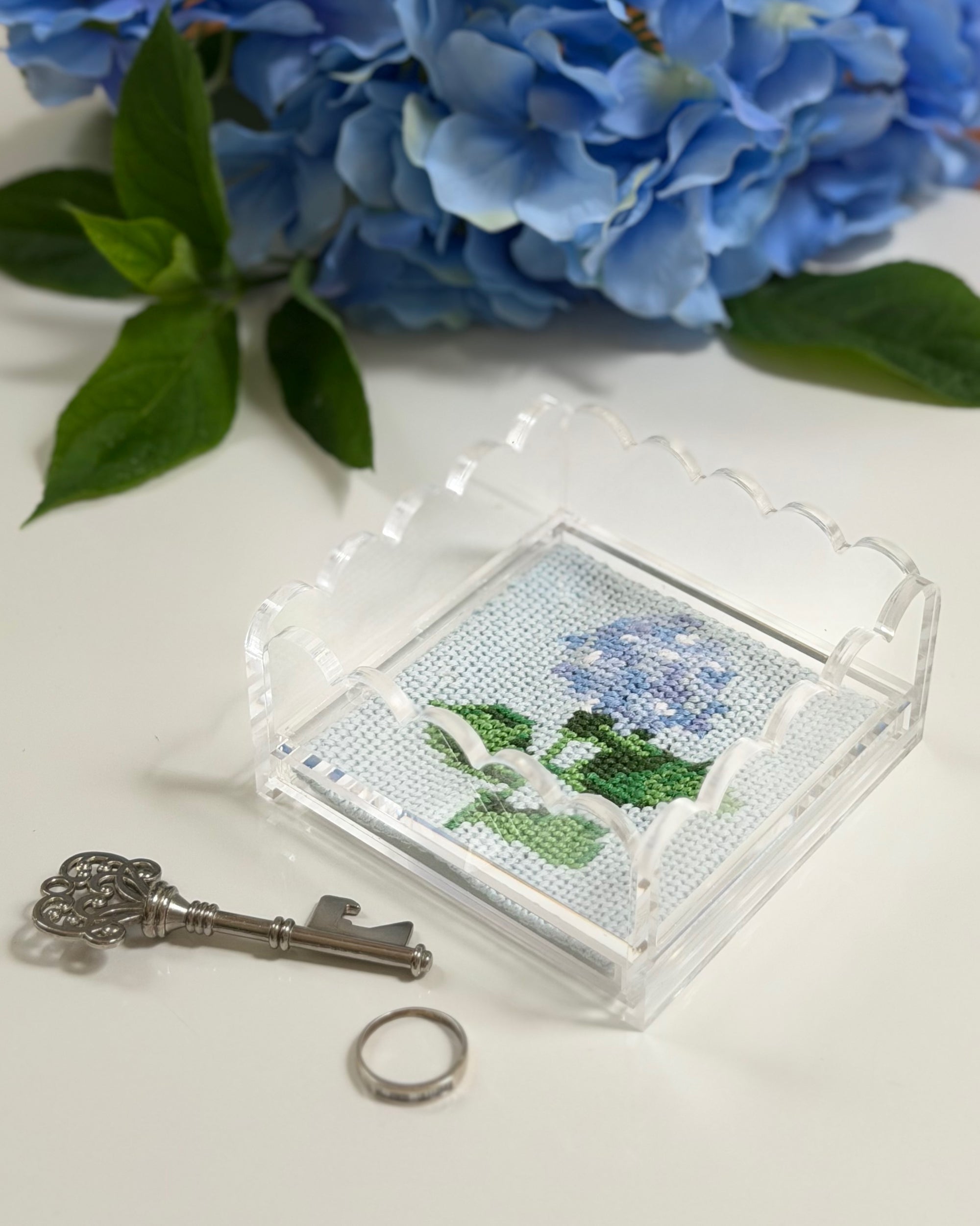 Scalloped Acrylic Tray for 4" x 4" Needlepoint canvas